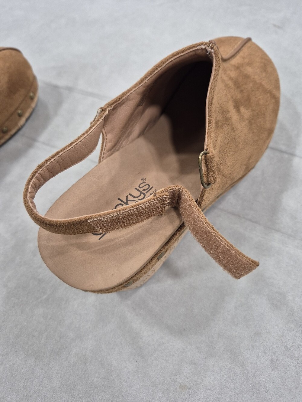 Corkys Make Em Blush clogs women's 7 brown faux suede Studs cork edge cushion - Picture 10 of 12